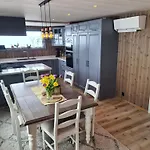 Casa de Férias Large Modern Family Lifjell