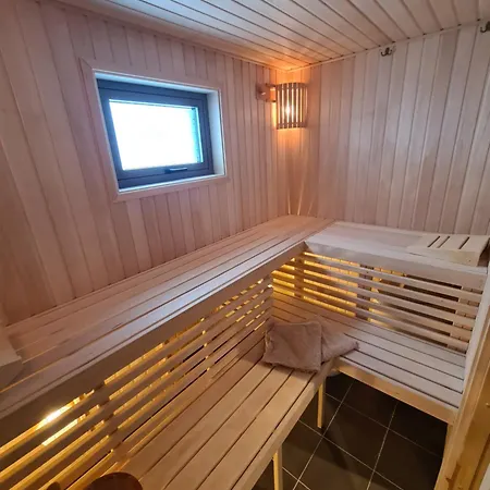 度假居 Large Modern Family Lifjell