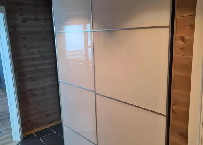 Large Modern Family Feriehus Lifjell